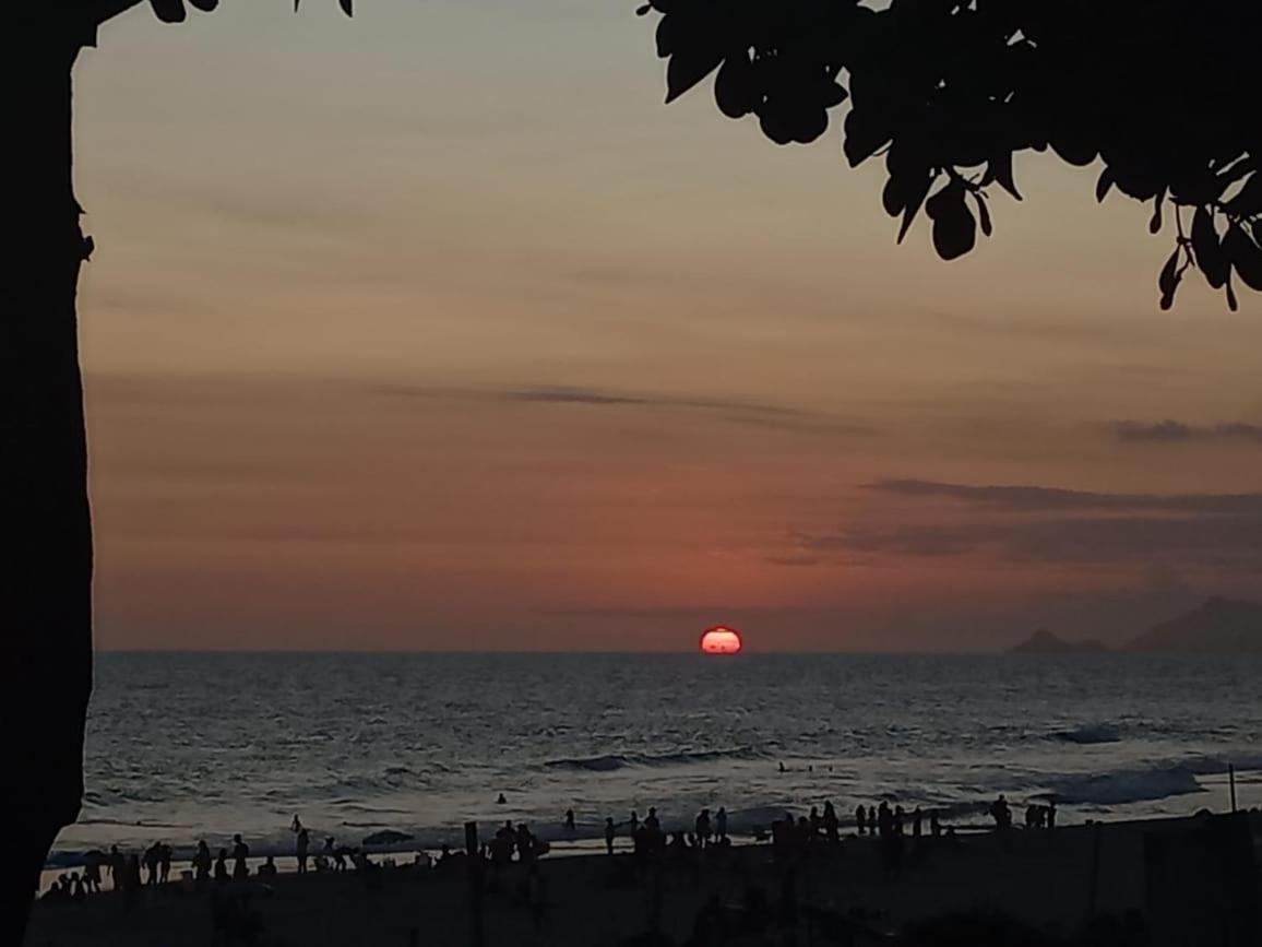 Lindo Por Do Sol Pe Na Areia Apartment *